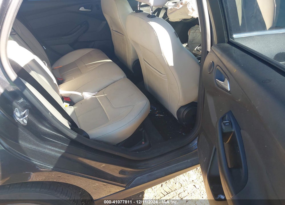2018 FORD FOCUS VIN: 1FADP3J25JL317051