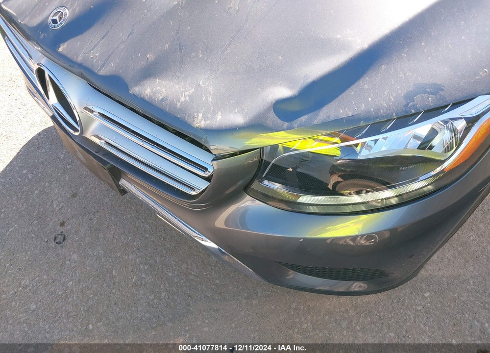 2019 MERCEDES-BENZ GLC 300 VIN: WDC0G4JB1KF616657