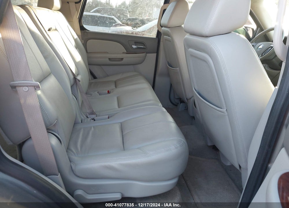 2009 CHEVROLET TAHOE LT2 VIN: 1GNFC23069R193215