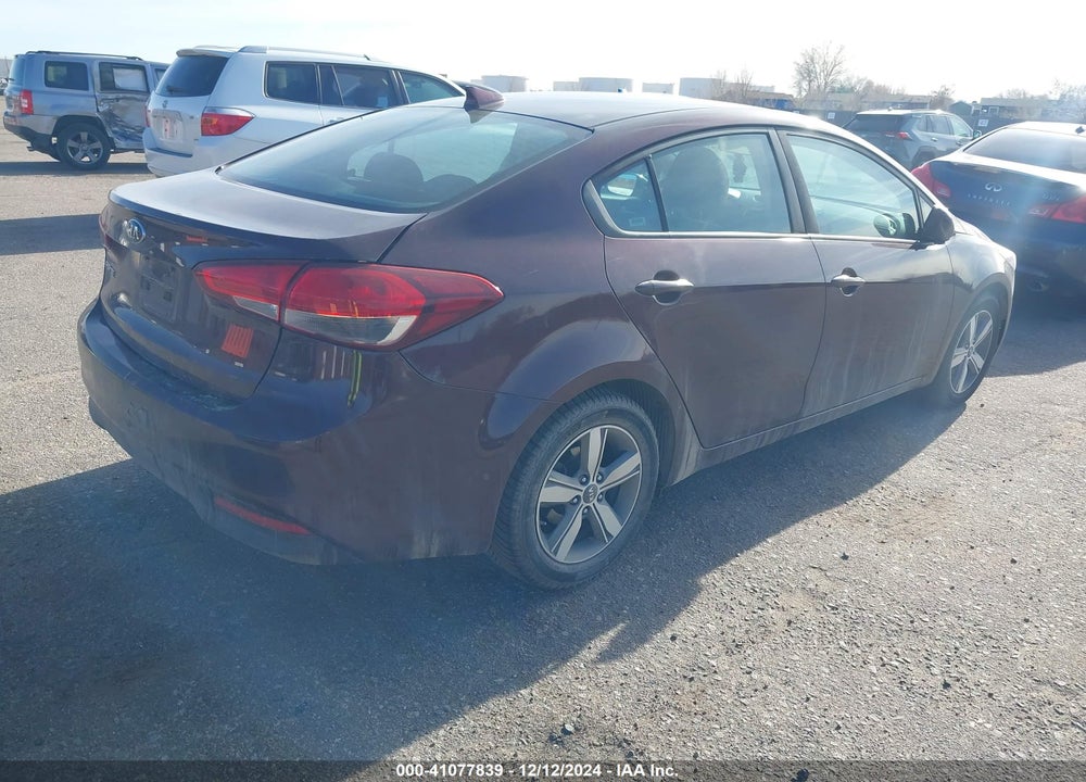 2018 KIA FORTE VIN: 3KPFL4A78JE176274