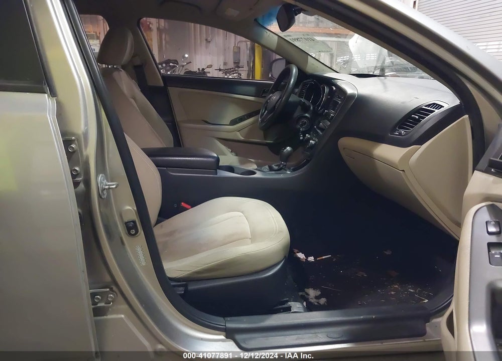 2011 KIA OPTIMA LX VIN: KNAGM4A75B5136889