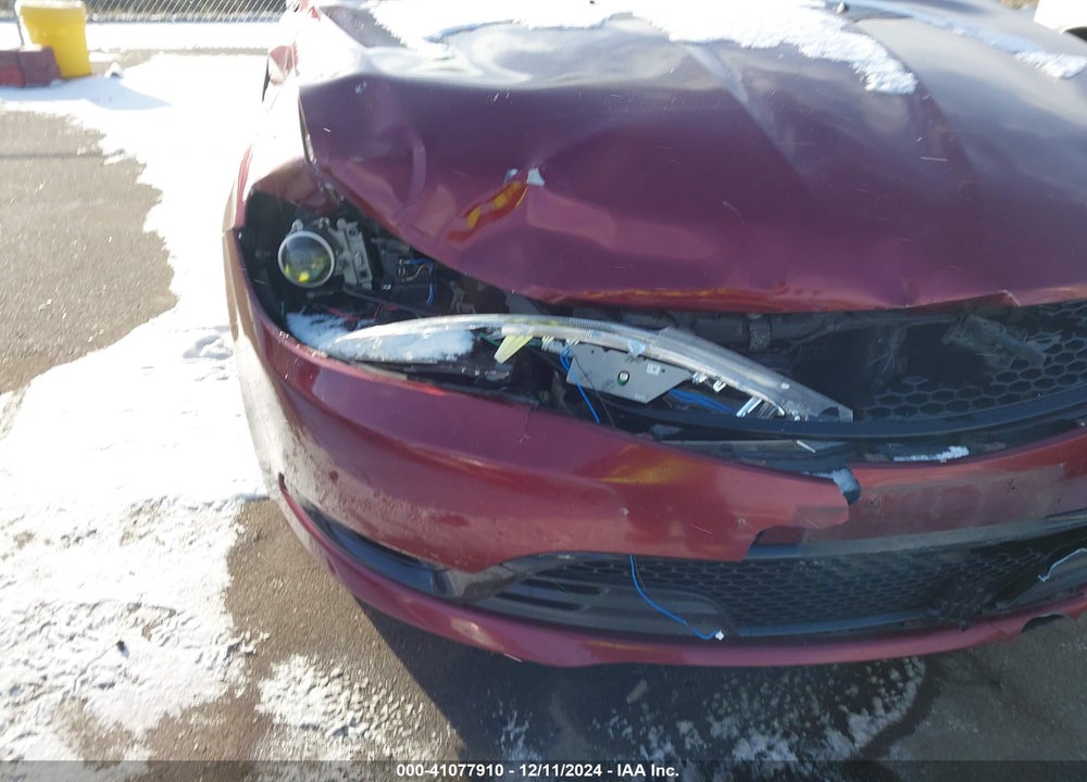 2015 CHRYSLER 200 S VIN: 1C3CCCBG4FN647775