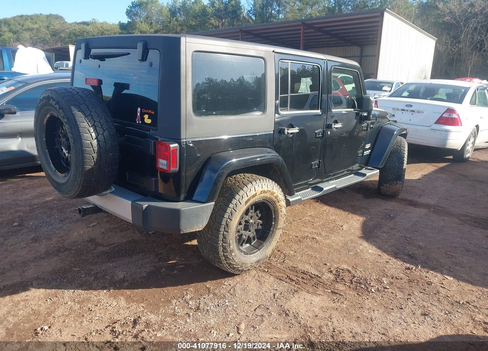 2014 JEEP WRANGLER UNLIMITED SAHARA VIN: 1C4BJWEG1EL206402