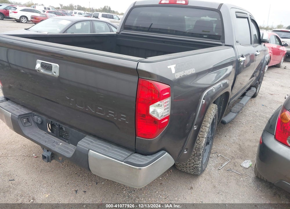 2017 TOYOTA TUNDRA SR5 4.6L V8 VIN: 5TFEM5F11HX113515