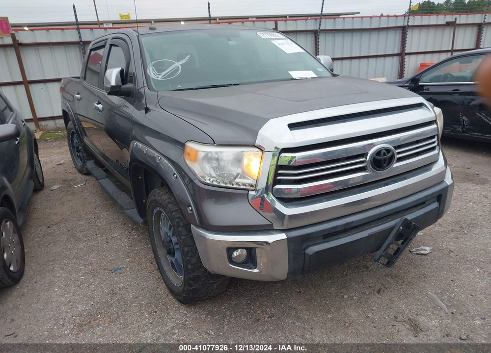2017 TOYOTA TUNDRA SR5 4.6L V8 VIN: 5TFEM5F11HX113515
