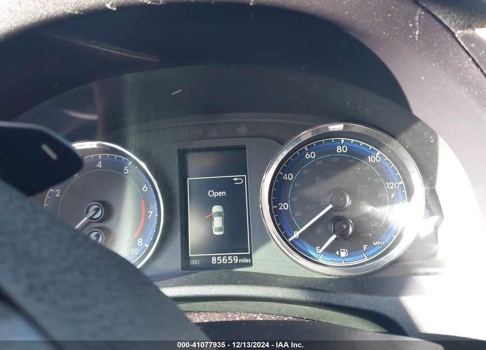 2019 TOYOTA COROLLA SE VIN: 2T1BURHE3KC143664