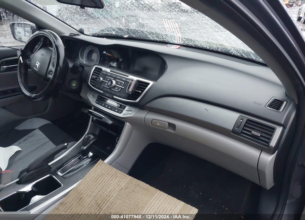 2015 HONDA ACCORD LX VIN: 1HGCR2F31FA186443