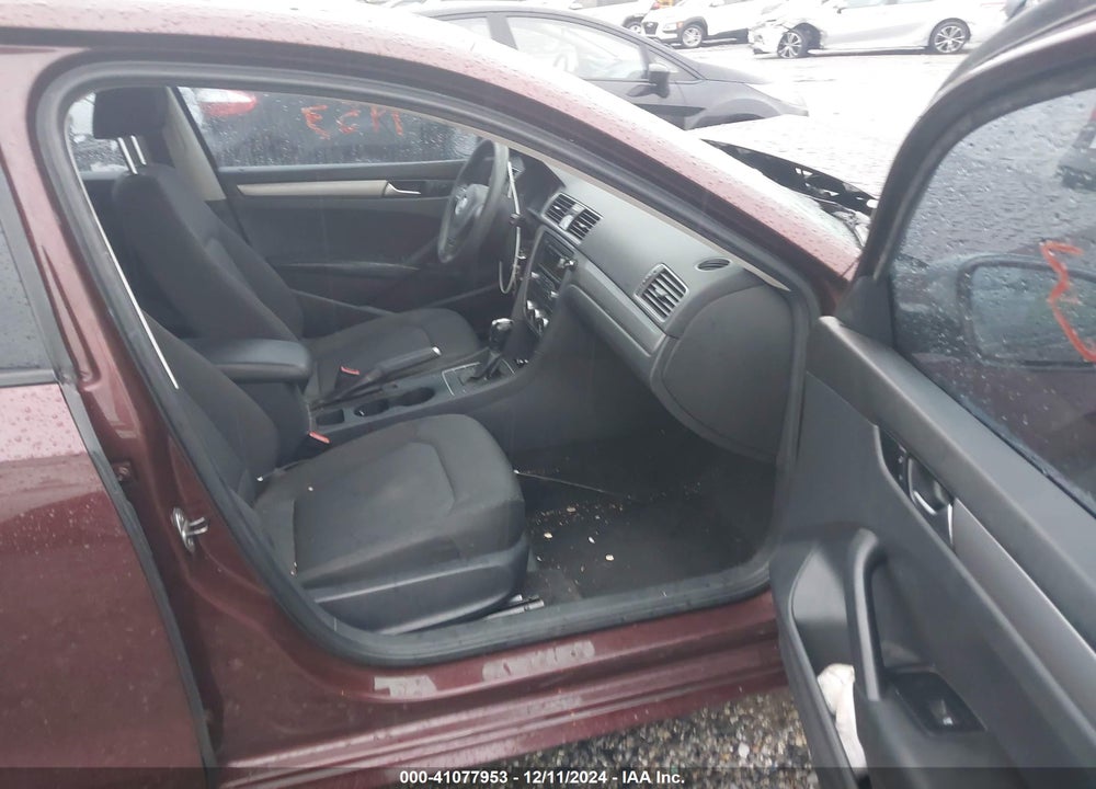 2012 VOLKSWAGEN PASSAT 2.5L S VIN: 1VWAP7A37CC065591