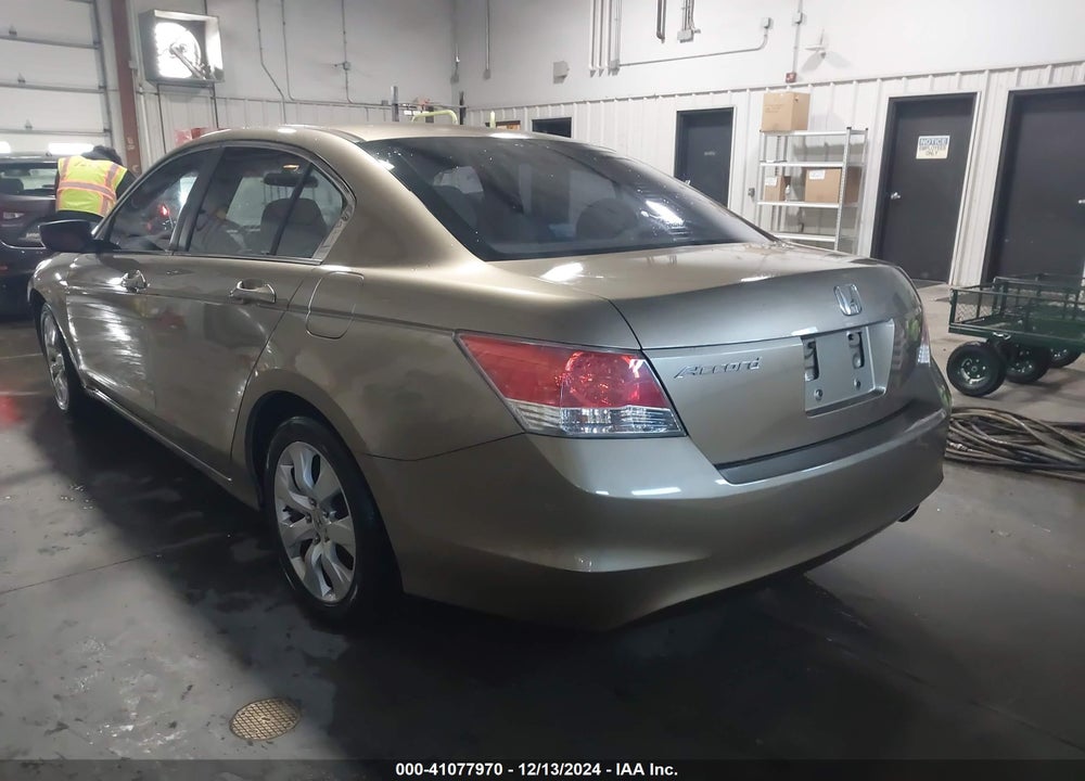 2010 HONDA ACCORD 2.4 EX VIN: 1HGCP2F75AA007774