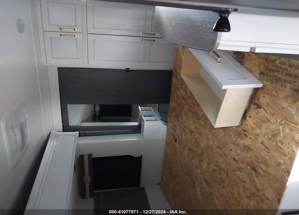 2023 KEYSTONE RV ASTORIA PLATINUM VIN: 4YDFAAR23PM915538