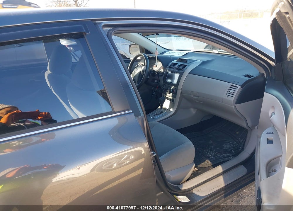 2013 TOYOTA COROLLA LE VIN: 2T1BU4EE9DC063666