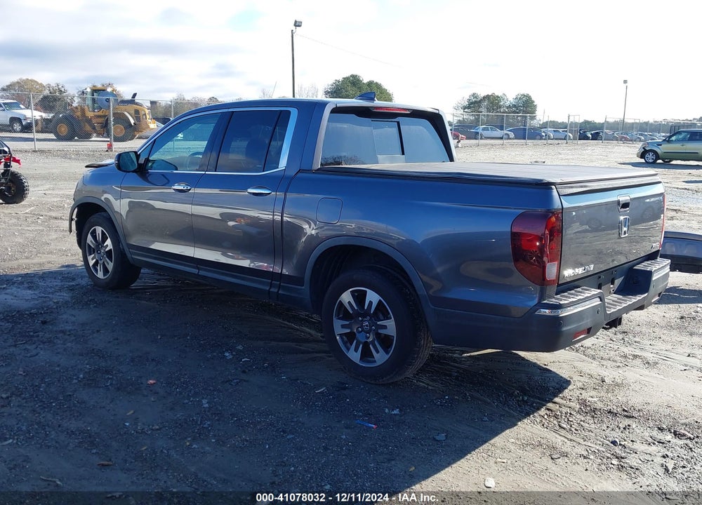 2017 HONDA RIDGELINE VIN: 5FPYK3F75HB004407