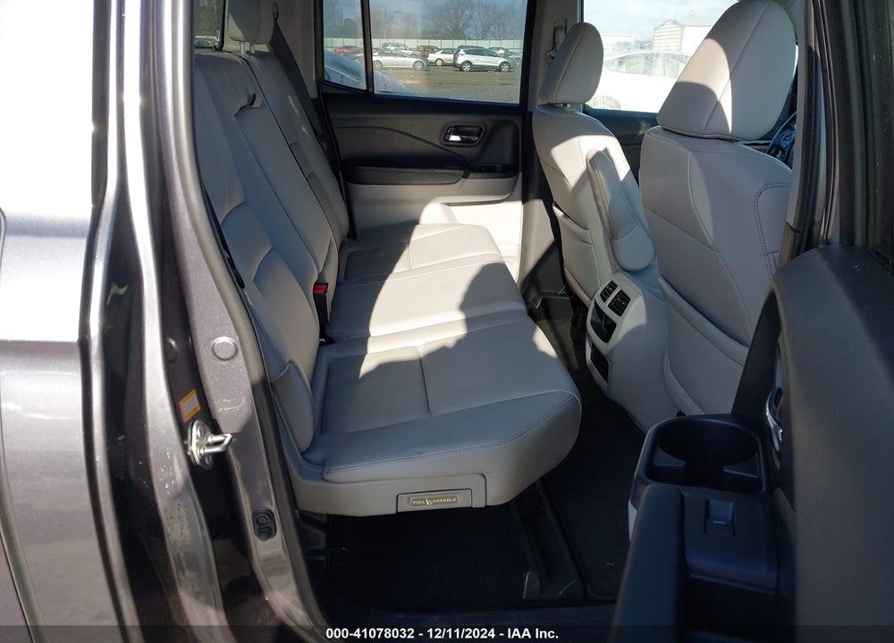2017 HONDA RIDGELINE VIN: 5FPYK3F75HB004407