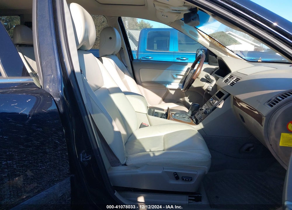 2005 VOLVO XC90 2.5T AWD VIN: YV1CZ592651163266