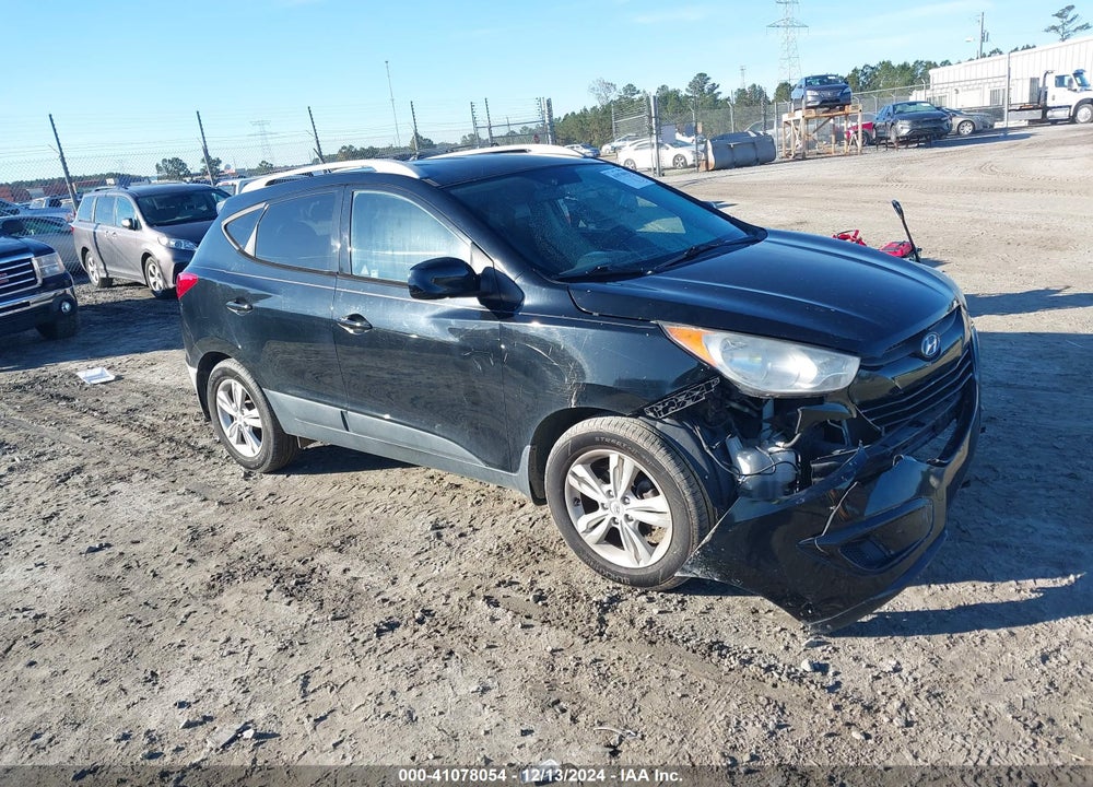 2011 HYUNDAI TUCSON VIN: KM8JU3AC8BU243713
