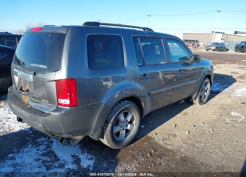 2011 HONDA PILOT EX-L VIN: 5FNYF4H60BB018441
