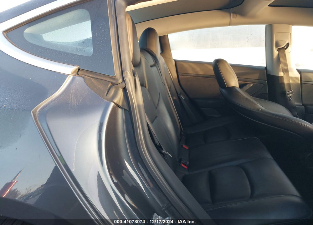 2020 TESLA MODEL 3 STANDARD RANGE PLUS REAR-WHEEL DRIVE/STANDARD RANGE REAR-WHEEL DRIVE VIN: 5YJ3E1EA4LF643897
