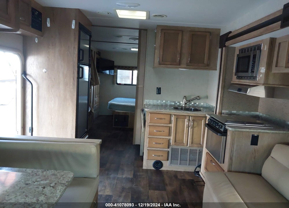 2016 FORD E-450 CUTAWAY VIN: 1FDXE4FS0GDC21547