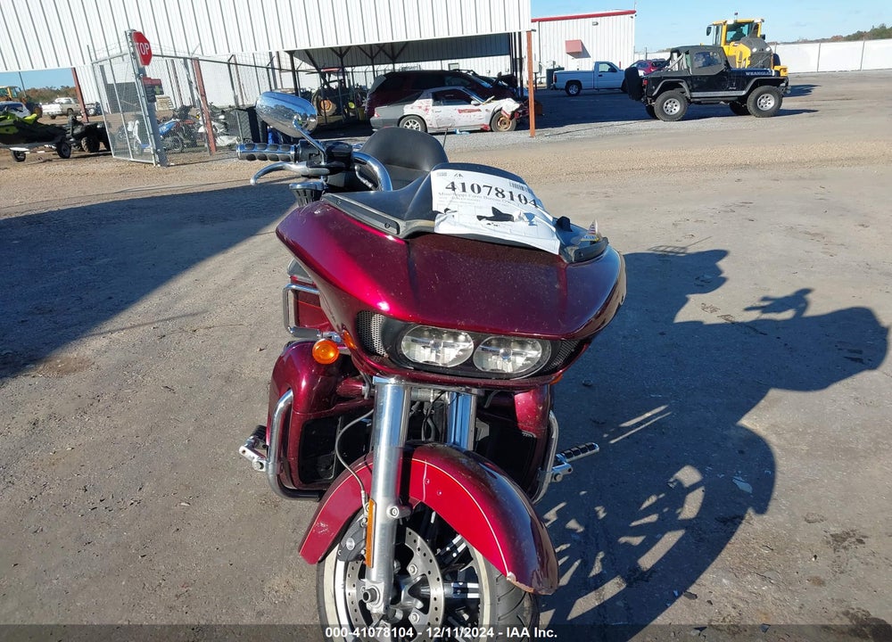 2016 HARLEY-DAVIDSON FLTRU VIN: 1HD1KGL18GB638229