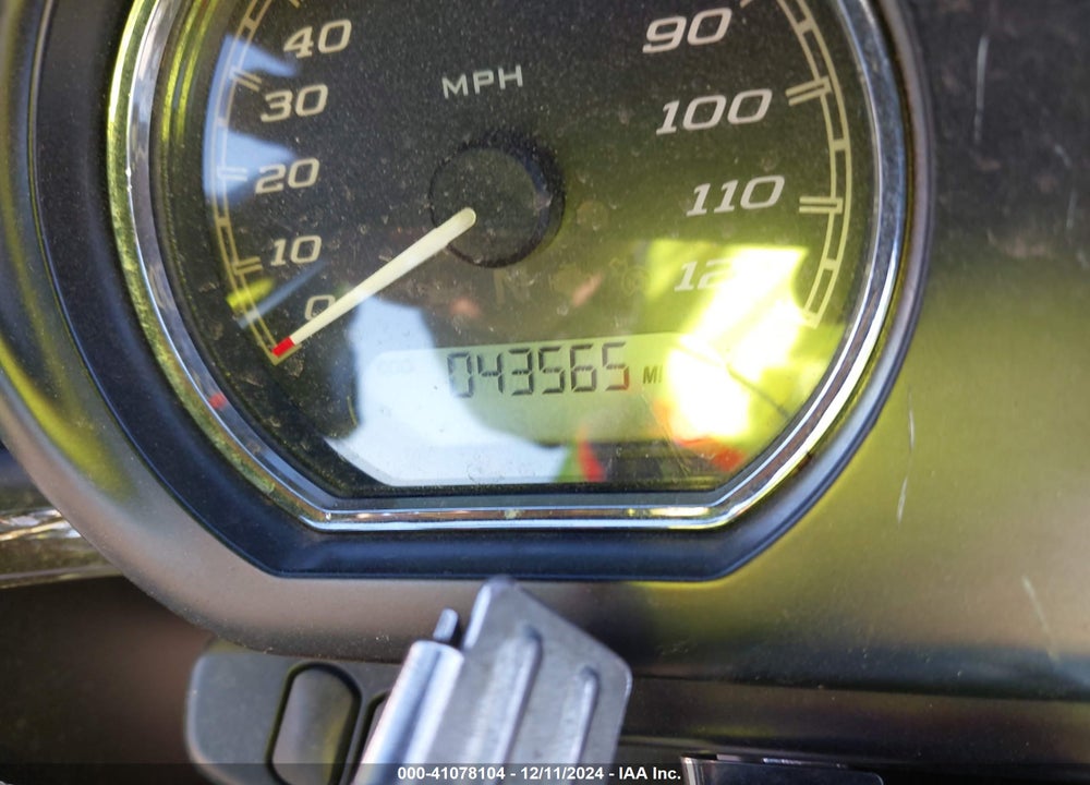 2016 HARLEY-DAVIDSON FLTRU VIN: 1HD1KGL18GB638229