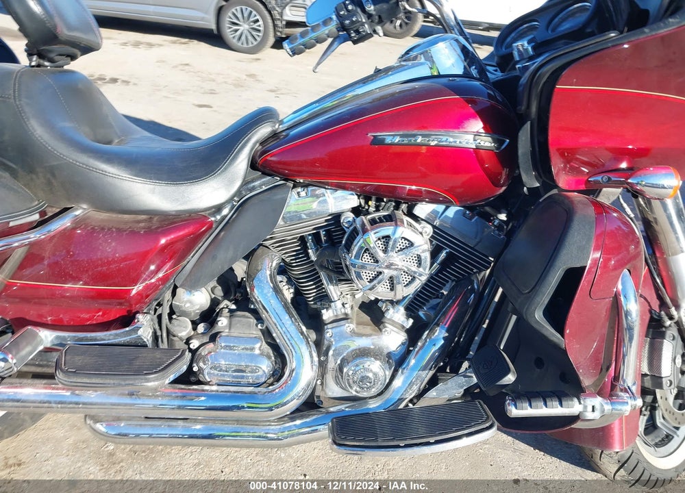 2016 HARLEY-DAVIDSON FLTRU VIN: 1HD1KGL18GB638229