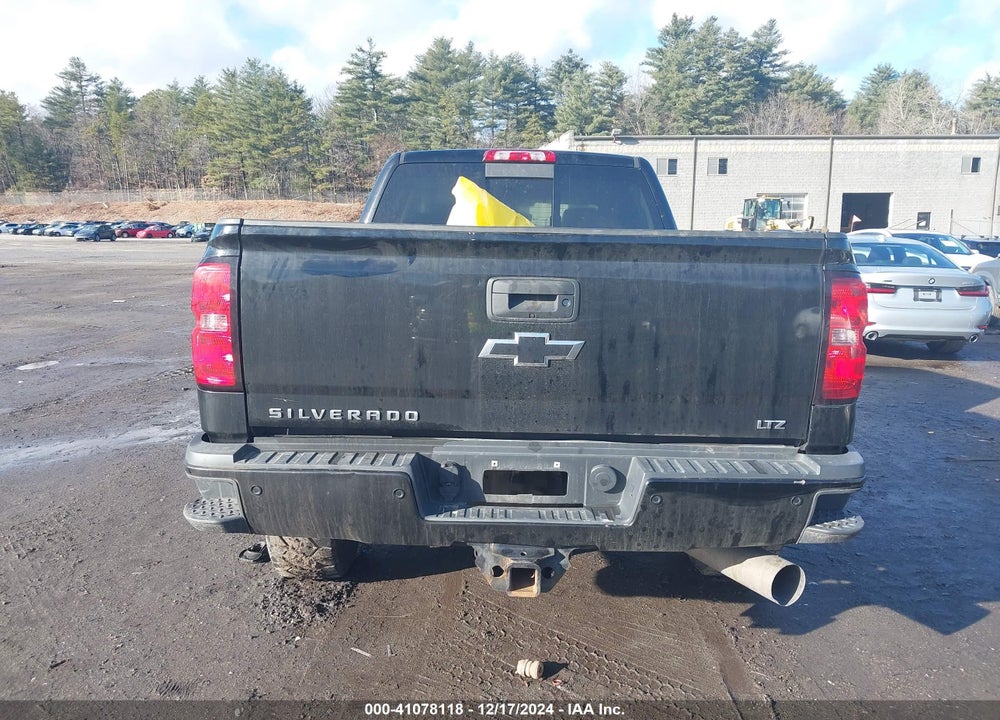 2017 CHEVROLET SILVERADO 2500HD LTZ VIN: 1GC1KWEY5HF232067
