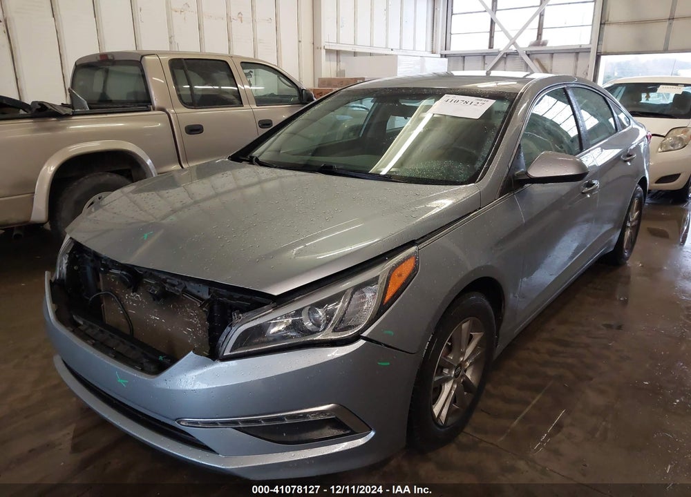 2015 HYUNDAI SONATA SE VIN: 5NPE24AF6FH004527