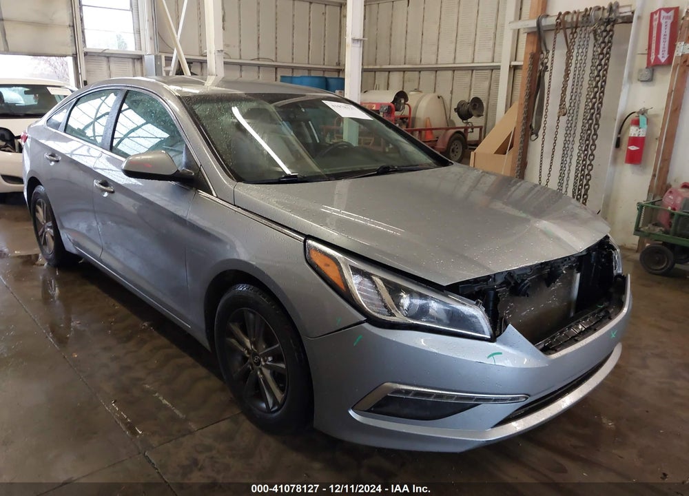 2015 HYUNDAI SONATA SE VIN: 5NPE24AF6FH004527