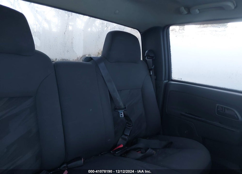 2005 CHEVROLET COLORADO LS VIN: 1GCCS136158153704