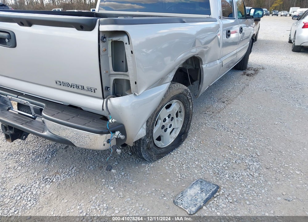 2005 CHEVROLET SILVERADO 1500 LT VIN: 2GCEC13T451155400