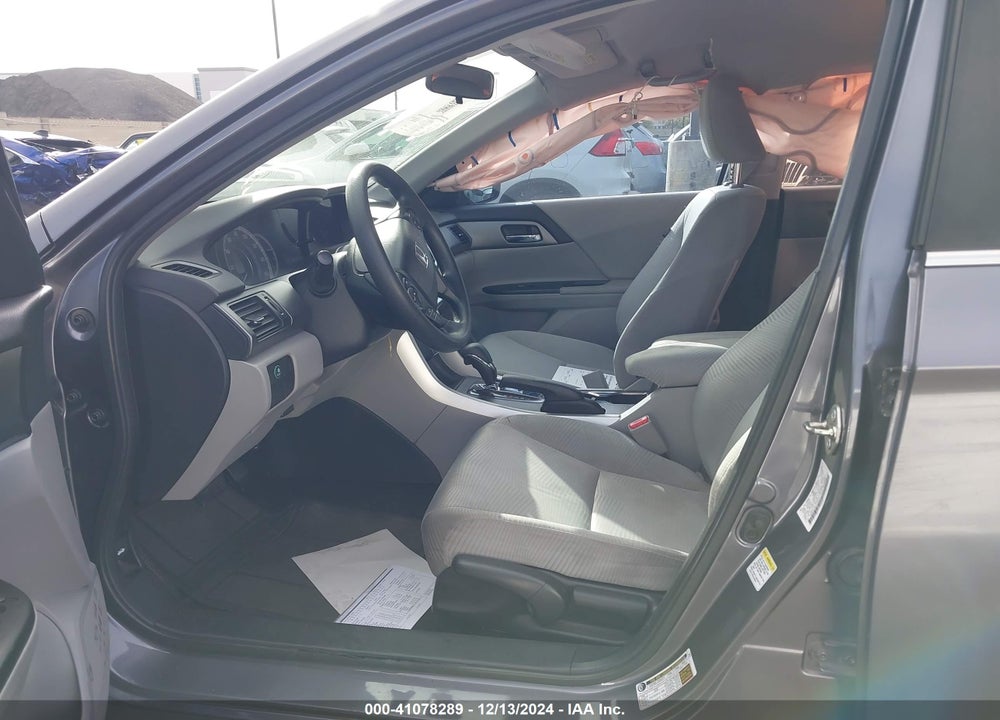 2015 HONDA ACCORD LX VIN: 1HGCR2F39FA128628