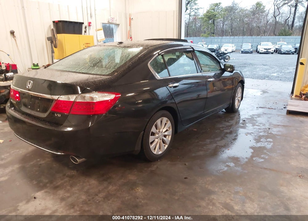 2015 HONDA ACCORD EX-L V-6 VIN: 1HGCR3F88FA035326
