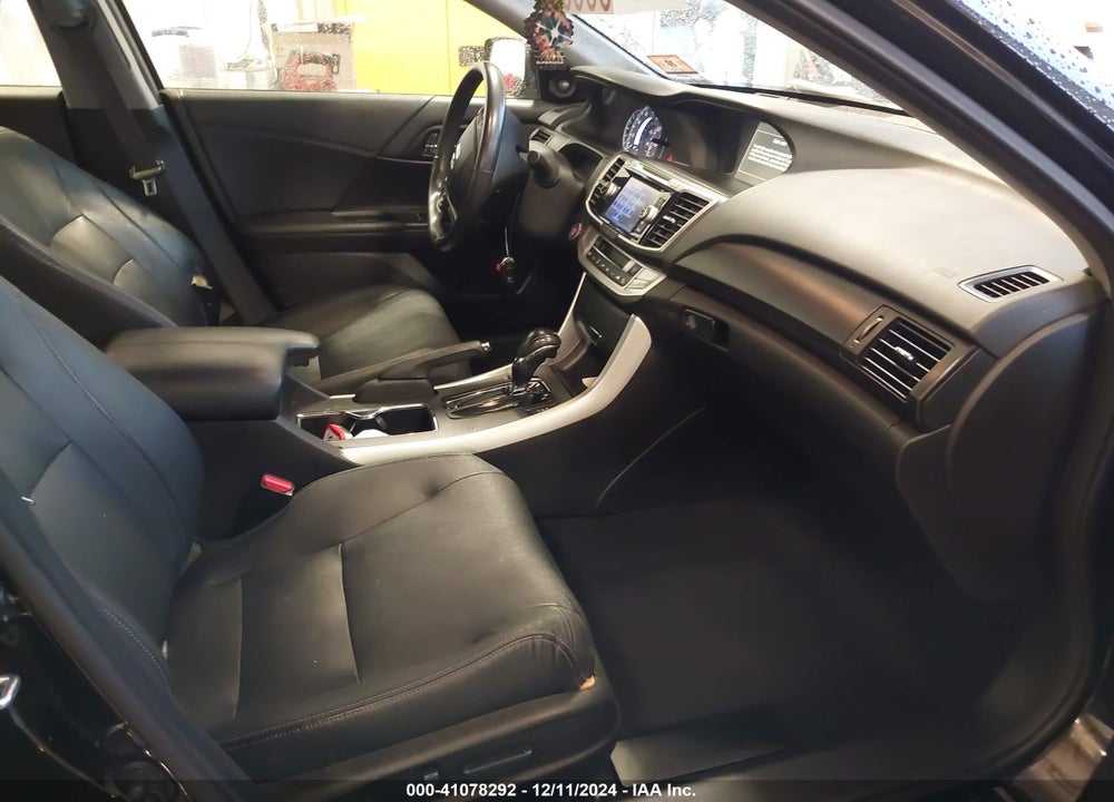 2015 HONDA ACCORD EX-L V-6 VIN: 1HGCR3F88FA035326