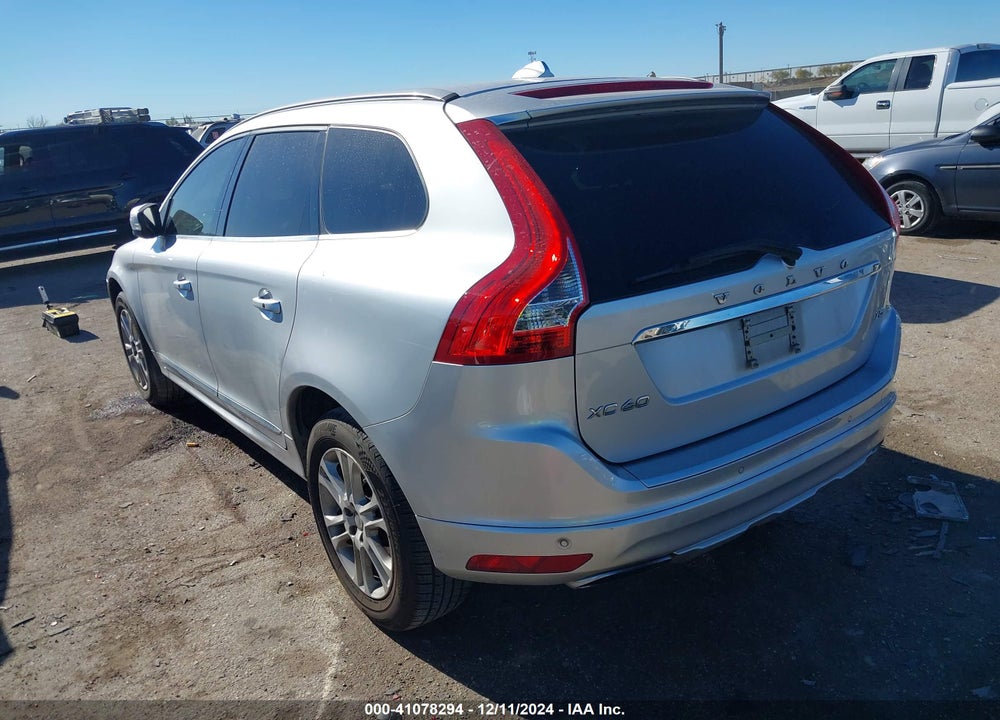 2015 VOLVO XC60 T5 PLATINUM VIN: YV440MDM8F2662134