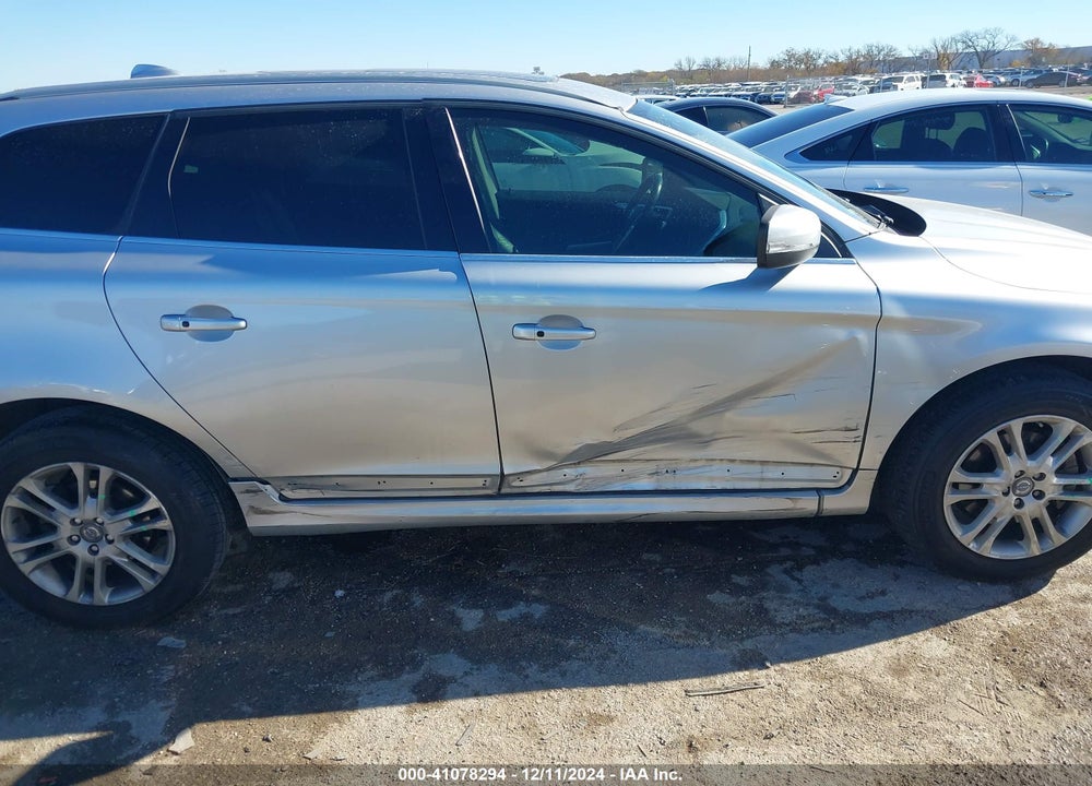 2015 VOLVO XC60 T5 PLATINUM VIN: YV440MDM8F2662134