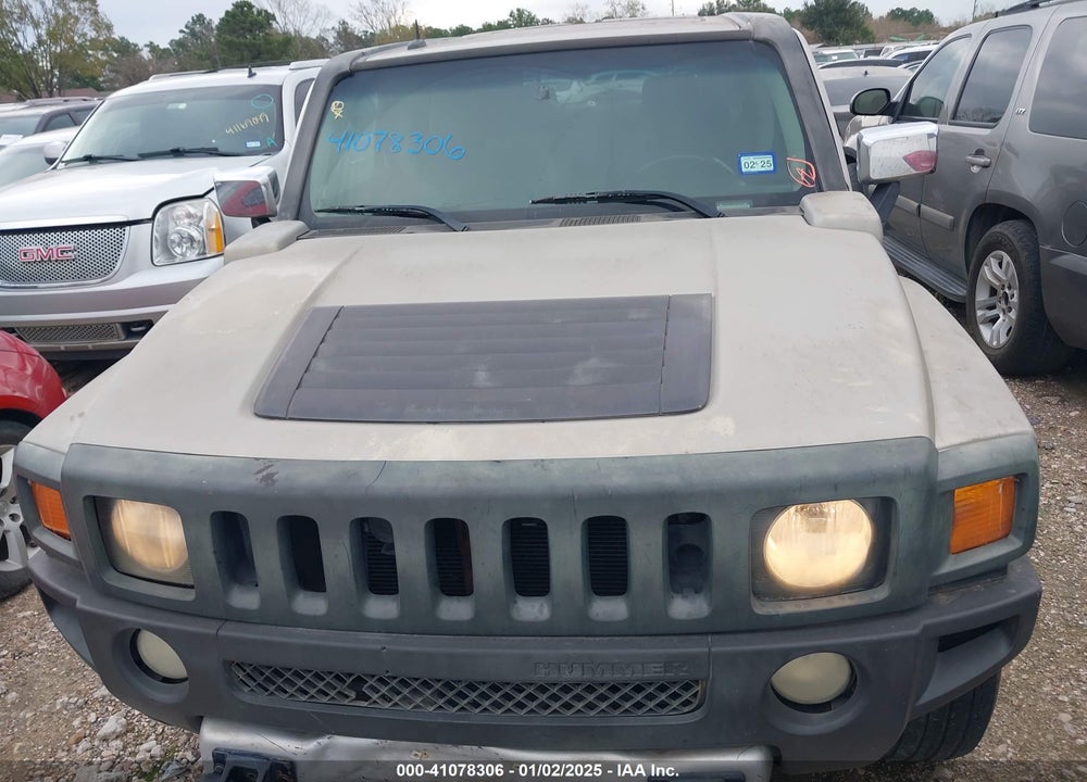 2009 HUMMER H3 SUV VIN: 5GTEN13E098105990