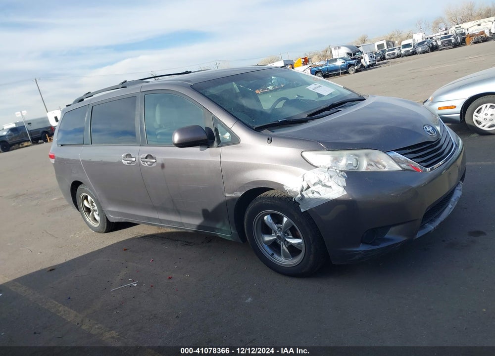 2013 TOYOTA SIENNA LE VIN: 5TDKK3DC9DS365272