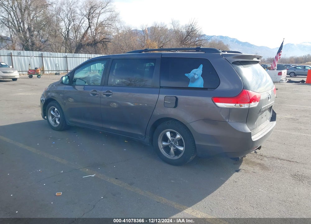 2013 TOYOTA SIENNA LE VIN: 5TDKK3DC9DS365272