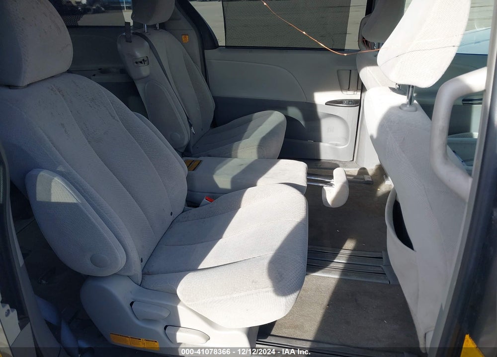 2013 TOYOTA SIENNA LE VIN: 5TDKK3DC9DS365272