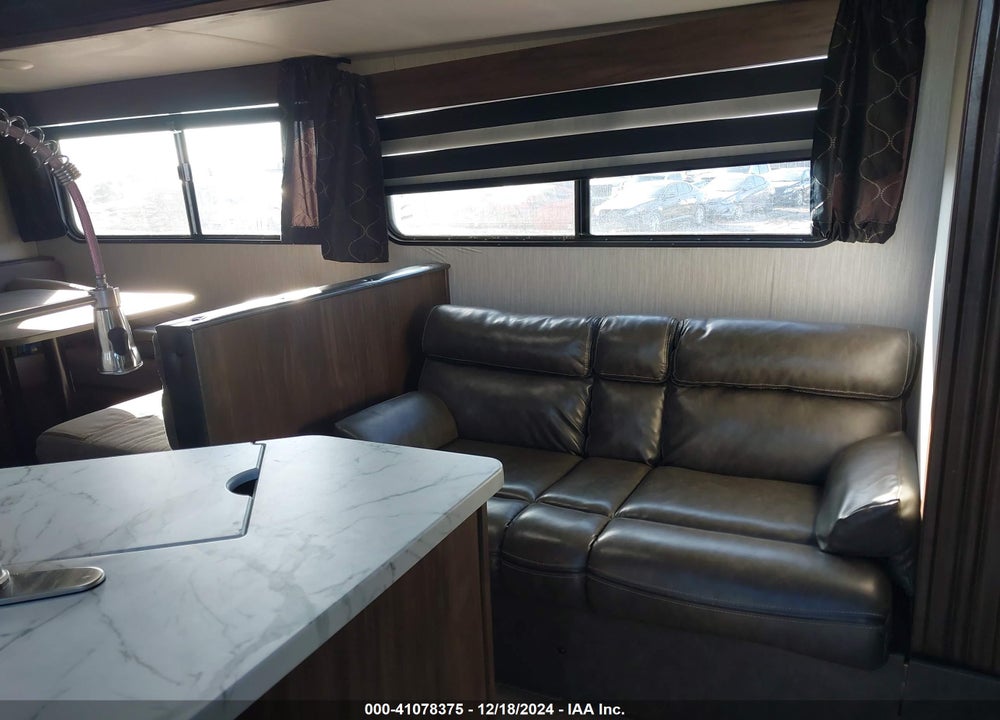 2021 FOREST RIVER OTHER VIN: 4X4TCKB24MK067784