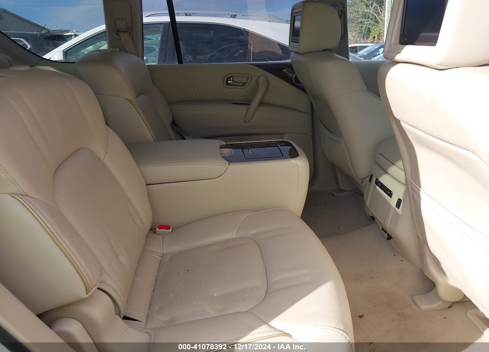 2015 INFINITI QX80 VIN: JN8AZ2NE4F9084150