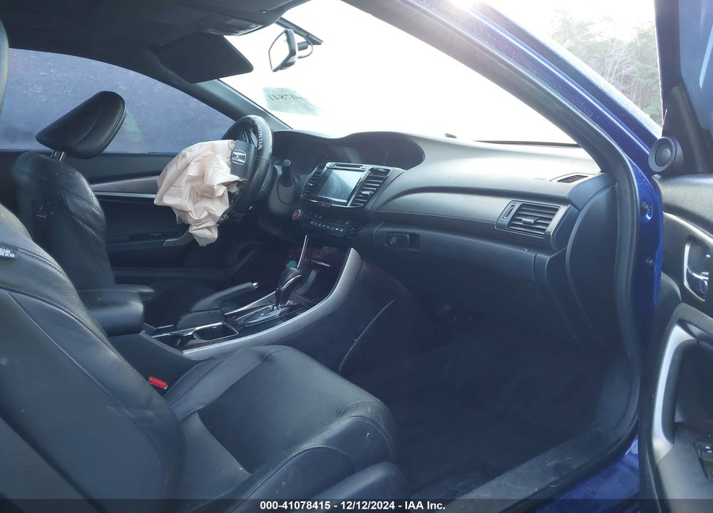 2017 HONDA ACCORD VIN: 1HGCT2B87HA002080