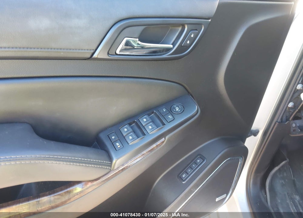2017 CHEVROLET SUBURBAN LT VIN: 1GNSKHKC9HR132147