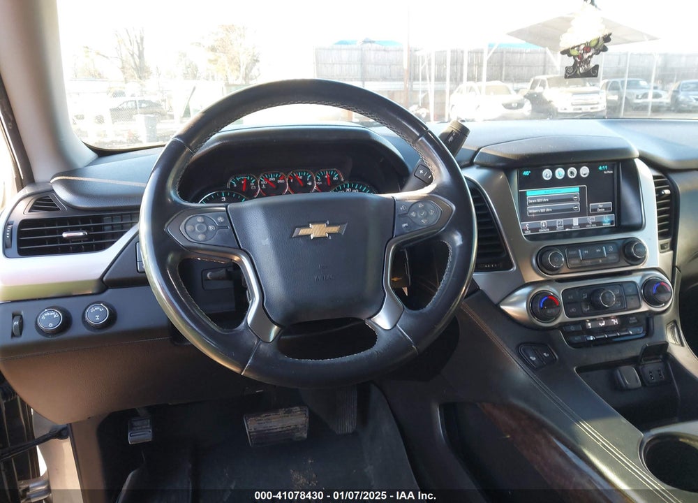 2017 CHEVROLET SUBURBAN LT VIN: 1GNSKHKC9HR132147
