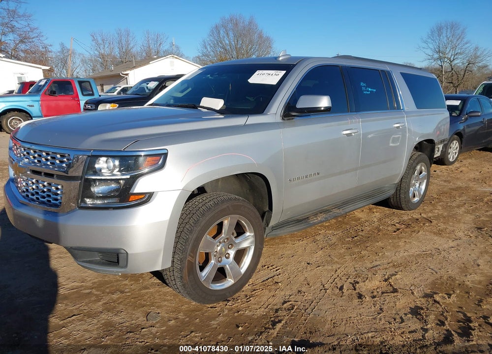2017 CHEVROLET SUBURBAN LT VIN: 1GNSKHKC9HR132147