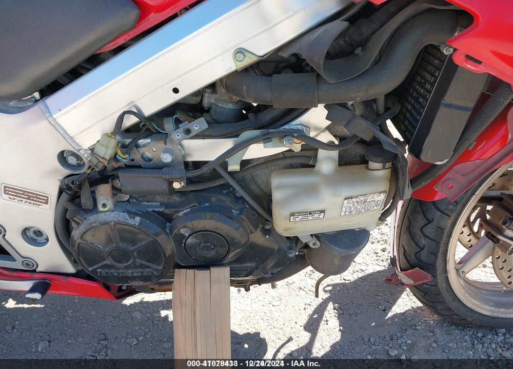 1991 HONDA VFR750 F VIN: JH2RC3619MM100068