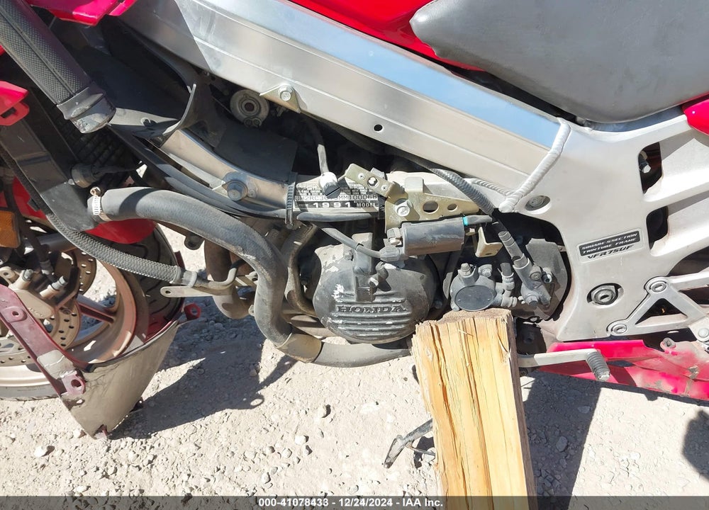 1991 HONDA VFR750 F VIN: JH2RC3619MM100068