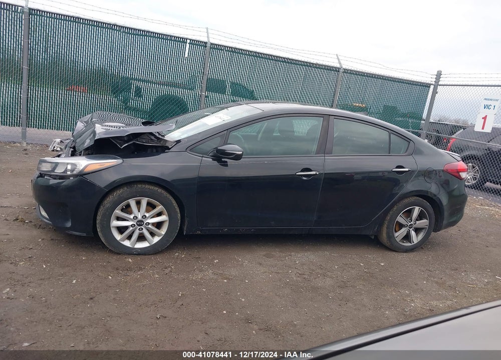 2018 KIA FORTE VIN: 3KPFL4A78JE235226