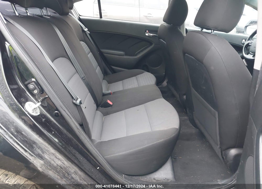 2018 KIA FORTE VIN: 3KPFL4A78JE235226