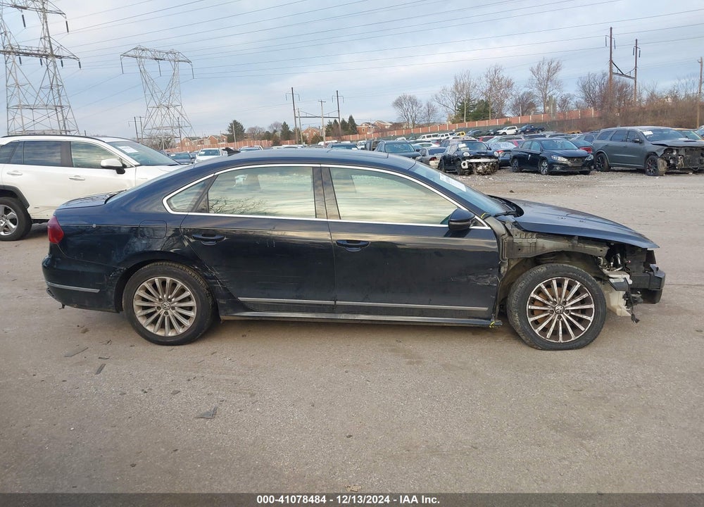 2017 VOLKSWAGEN PASSAT VIN: 1VWBT7A30HC033721